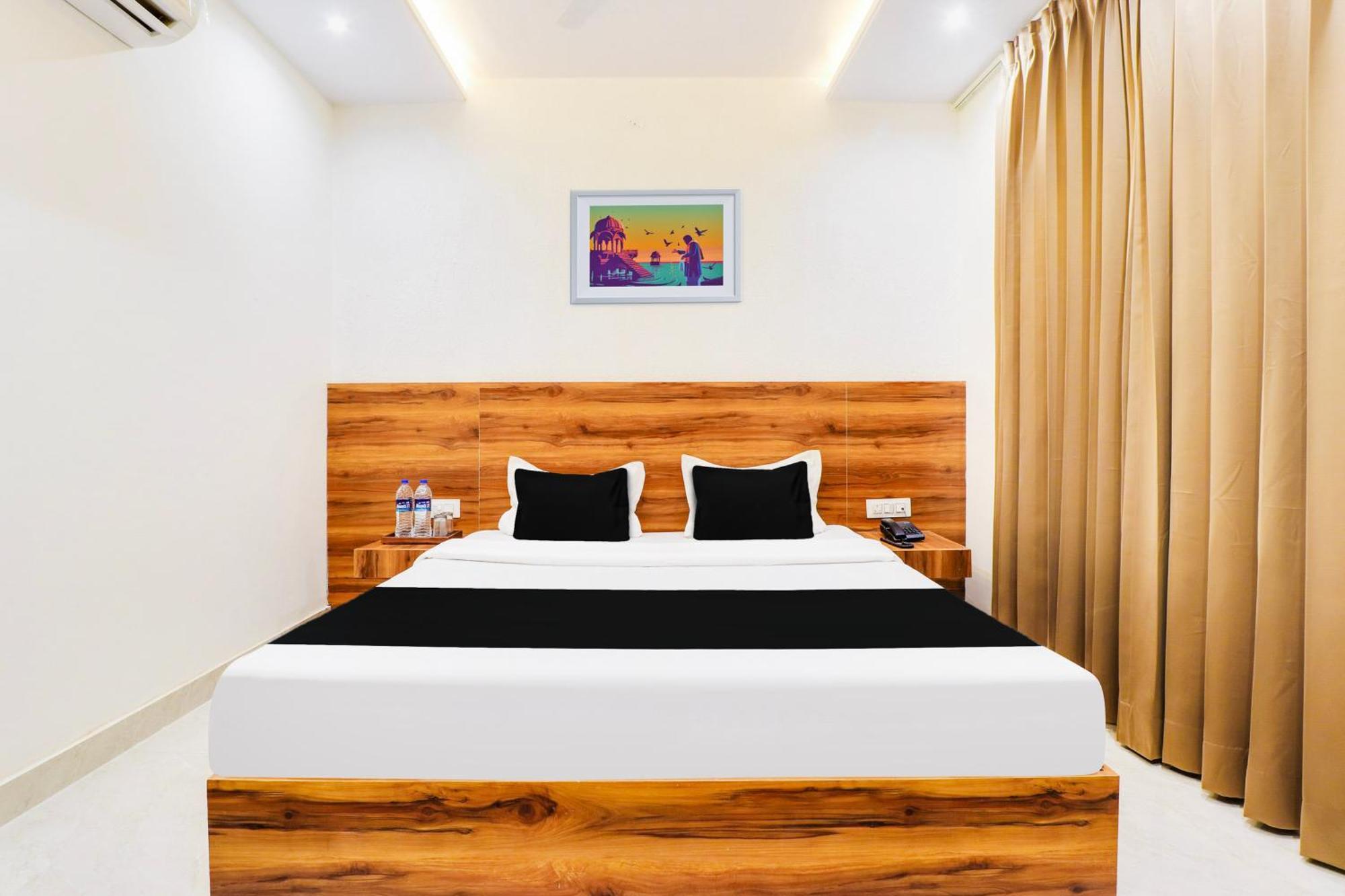 Super Collection O Kanwali Road Near Railway Station Dehradun Luaran gambar